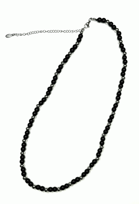 Collier perles de verre et perle d'acier